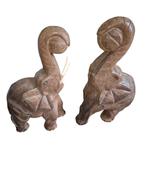 2 grosses sculpture d'éléphants sculpté dans le bois, Enlèvement ou Envoi