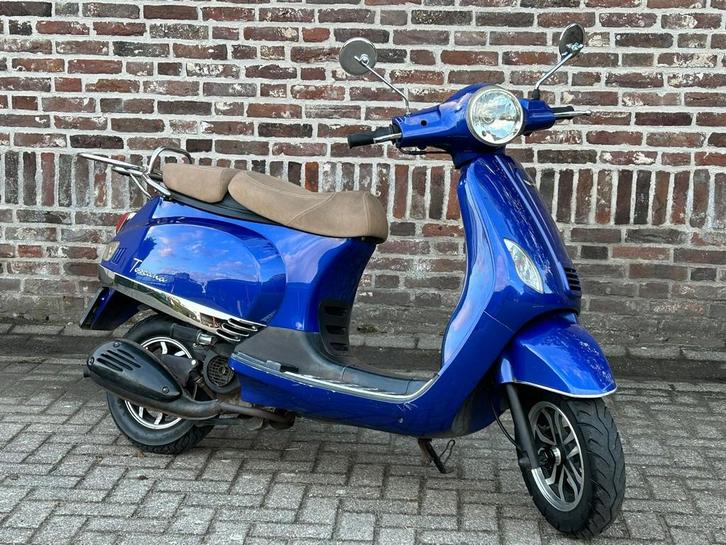 Razzo Toscana/Turbho RL50, Fietsen en Brommers, Snorfietsen en Snorscooters, Zo goed als nieuw, Overige merken, Benzine, Ophalen
