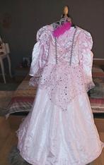 Costume de princesse, Comme neuf