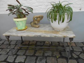 Tuin tafeltje in koper met marmeren blad prijs 7 euro