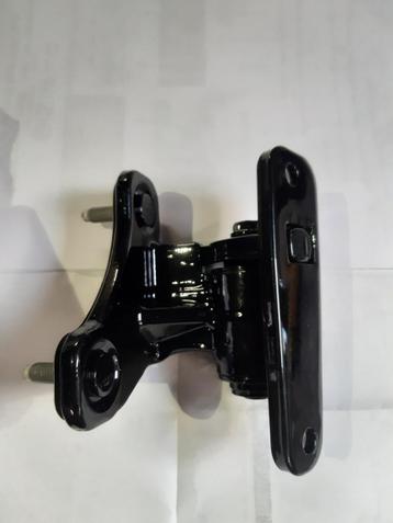 Scharnier deur Mercedes w212 w204 beschikbaar voor biedingen