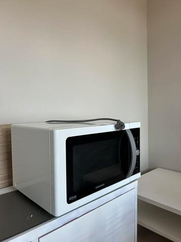 Combi-oven Samsung beschikbaar voor biedingen