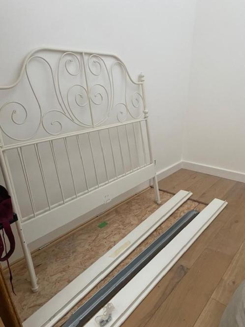 wit spijlenbed twijfelaar 140cm type Ikea, Huis en Inrichting, Slaapkamer | Bedden, Zo goed als nieuw, Twijfelaar, 140 cm, 200 cm