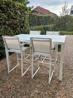 mooie witte tuinset - bartafel en 4 stoelen, Ophalen, 4 zitplaatsen, Gebruikt, Aluminium