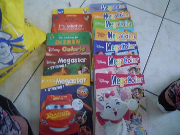 groot pakket kleurboeken en potloden ,stiften ,wasco,s, Enfants & Bébés, Jouets | Éducatifs & Créatifs, Neuf, Enlèvement ou Envoi