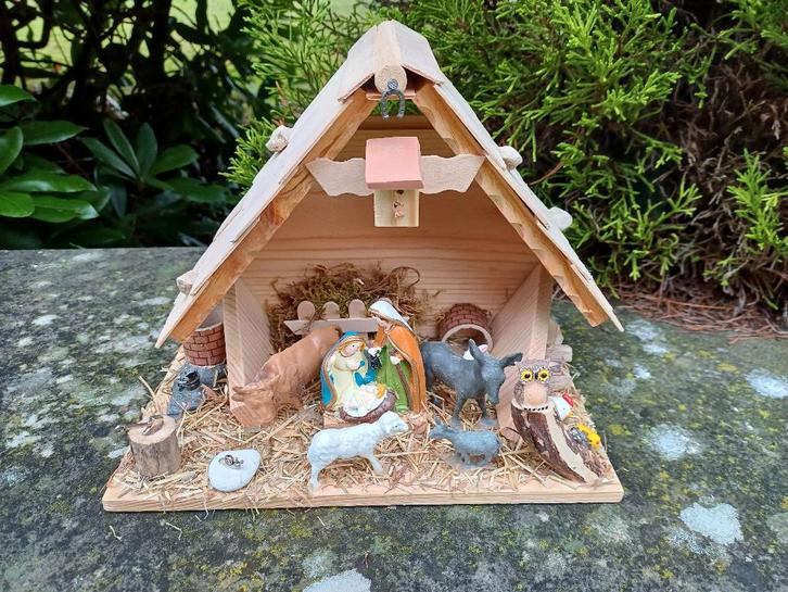 Crèche de Noël neuve avec santons et illumination F222, Divers, Noël, Neuf, Enlèvement ou Envoi