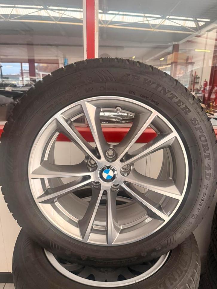BMW G30 Jantes avec pneus hiver, Autos : Pièces & Accessoires, Pneus & Jantes, Jante(s), Pneus hiver, 17 pouces, 225 mm, Véhicule de tourisme