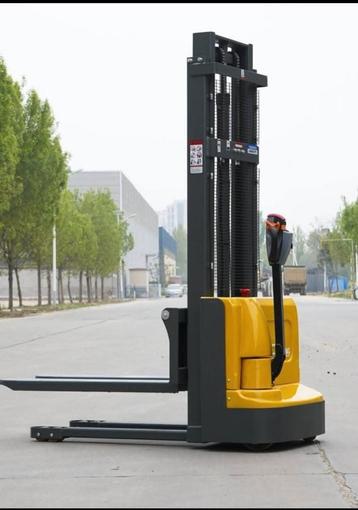 Elektrische Stapelaar 1.5t / 3m hoogte  beschikbaar voor biedingen