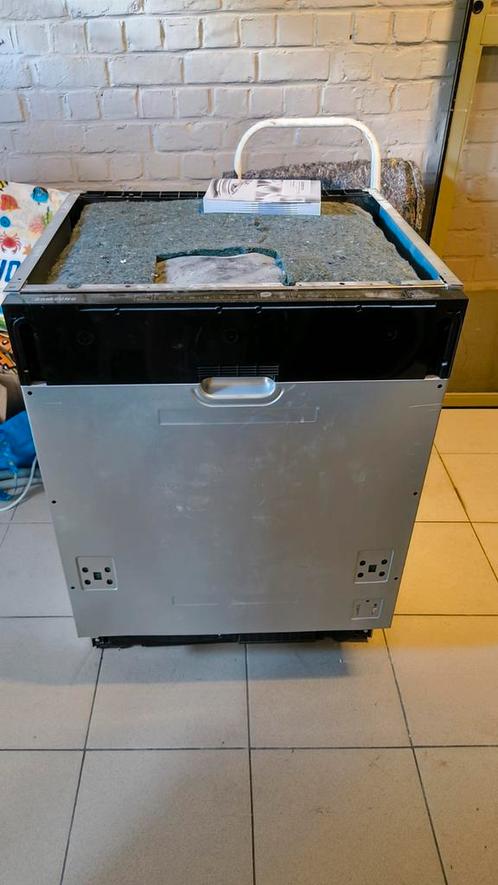 Samsung inbouw vaatwasser DW60A6082BB, Elektronische apparatuur, Vaatwasmachines, Zo goed als nieuw, Inbouw, Ophalen