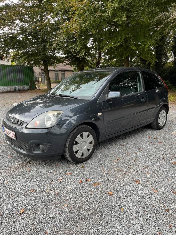 Ford Fiesta 1.3 benzine 160k, lichte schade., Auto's, Ford, Particulier, Fiësta, ABS, Airbags, Airconditioning, Android Auto, Apple Carplay
