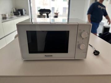 Panasonic Corp microgolf. NN-E20JWMEPG 20 L 800W Wit beschikbaar voor biedingen