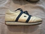 Exclusieve sneakers Lacoste in prima staat, Kleding | Dames, Beige, Ophalen of Verzenden, Zo goed als nieuw, Sneakers