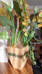 Vase décor lierre et son bouquet de fleur en soie, Jardin & Terrasse, Enlèvement, Utilisé, Moins de 25 cm, Moins de 40 cm