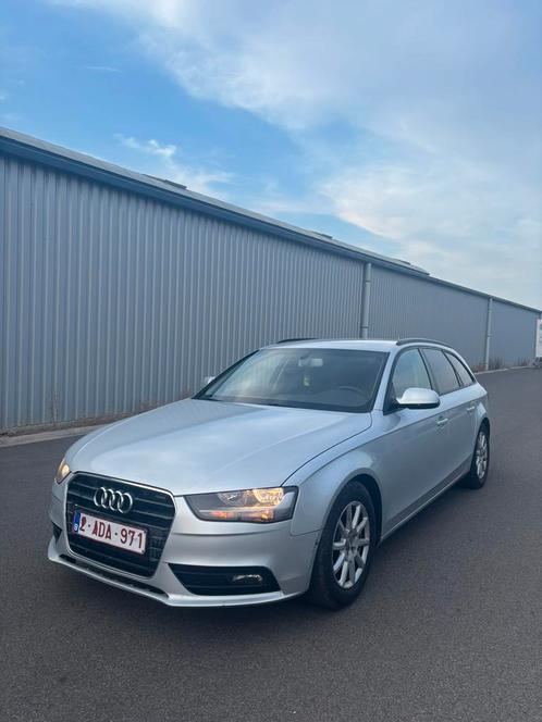 Audi a4 B8 2012 face lift euro 5 prix 5250€, Auto's, Audi, Bedrijf, A4, Bluetooth, Diesel, Euro 5, Break, 5 deurs, Handgeschakeld