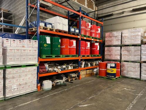 DESTOCKAGE HUILES MOTEUR HYDRAULIQUE TRANSMISSION, Zakelijke goederen, Landbouw | Tractoren, Renault, Ophalen