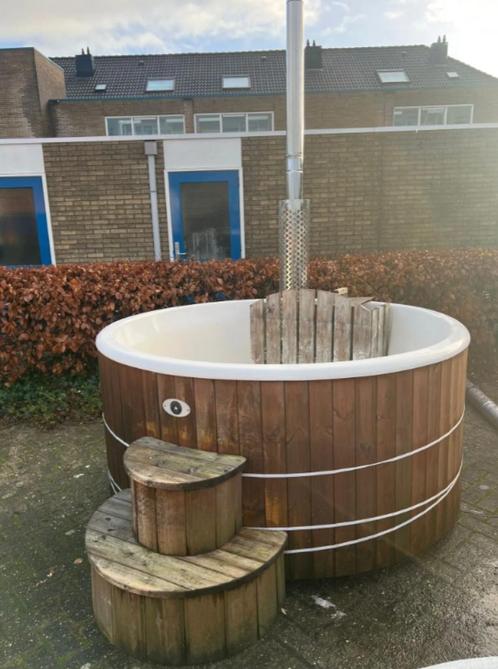 Gebruikte hottub | houtgestookt | 200cm | zaterdag open, Tuin en Terras, Zwembad-toebehoren, Gebruikt, Afdekzeil, Ophalen of Verzenden