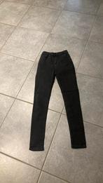 Jean gris foncé c&a taille 34 skinny, Vêtements | Femmes, Jeans, Comme neuf, Enlèvement ou Envoi