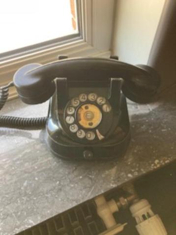 Antieke telefoon in werkende staat beschikbaar voor biedingen