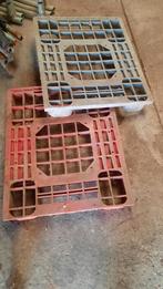 Paletten plastiek 55 / 70 -2 stuks, Ophalen, Zo goed als nieuw