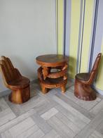 Met de hand uitgesneden houten setje uit Afrika, Ophalen