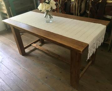 Table de salle à manger en bois massif de pin beschikbaar voor biedingen