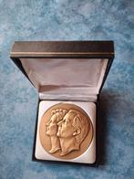 Medaille, Verzamelen, Verzenden