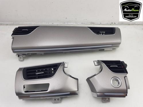 DIVERSEN Dashboardlijst Renault Arkana (RJLL) (01-2020/-), Auto-onderdelen, Overige Auto-onderdelen, Renault, Gebruikt