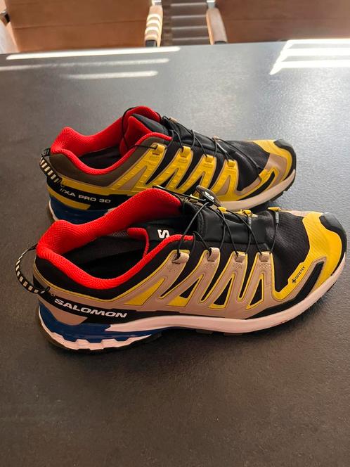 Salomon XA PRO 3D V9 GTX in nieuwstaat, Sport en Fitness, Bergsport en Wandelen, Zo goed als nieuw, Ophalen