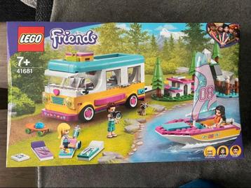 LEGO Friends - Boscamper en zeilboot (41681)