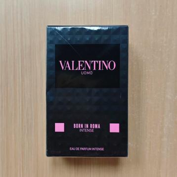 2x Valentino Born In Roma Intense beschikbaar voor biedingen