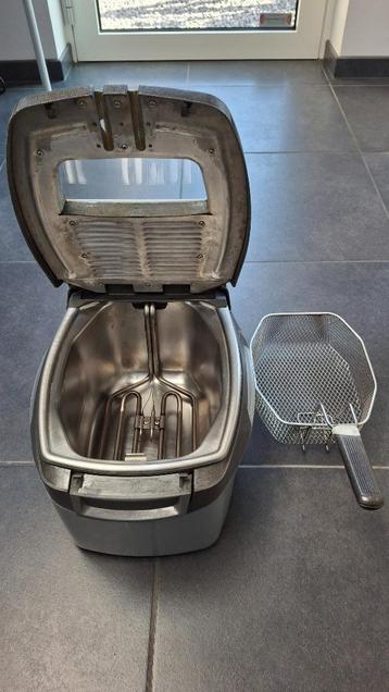 Fritel Friteuse met filterdeksel 3 liter  beschikbaar voor biedingen
