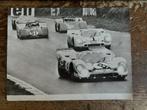 Pers- Foto ICKX Ferrari / Pedro Rodriguez Elford Porsche 917, Verzamelen, Verzenden, Gebruikt, Auto's