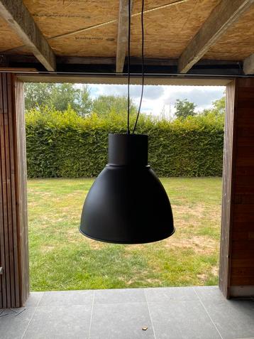Hanglamp diameter 44cm gelakt metaal beschikbaar voor biedingen