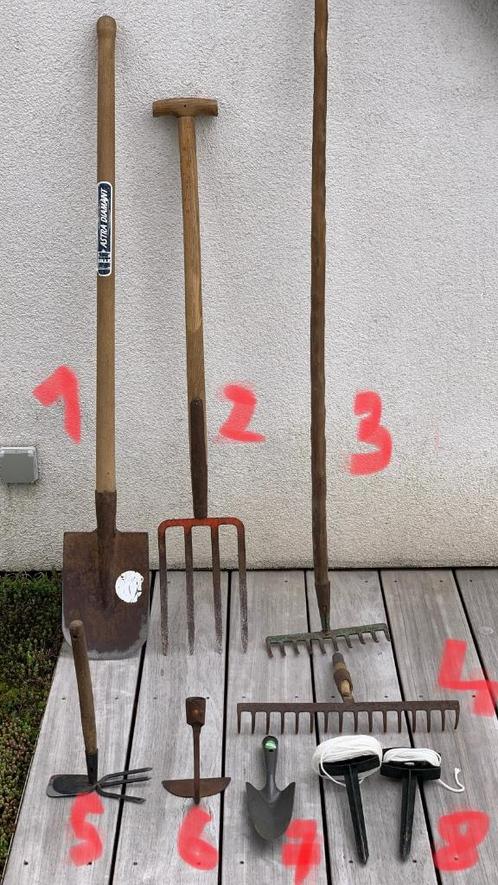 Vintage kwalitatief tuingerief, spade, riek, hark, schoffel,, Tuin en Terras, Hand-tuingereedschap, Gebruikt, Overige soorten