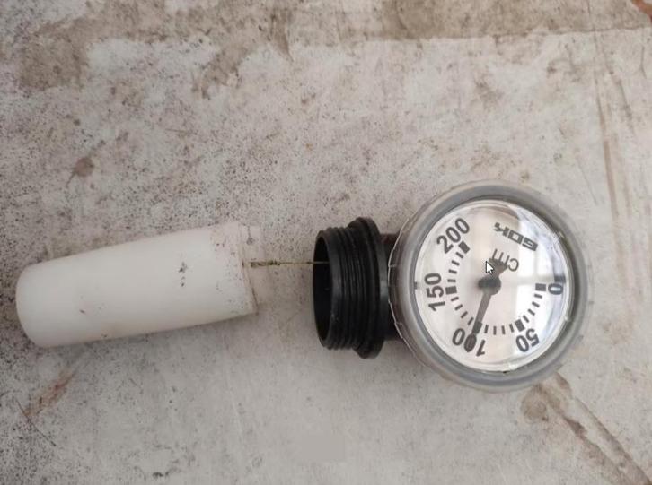 Vloeistof level / inhoud meter, Doe-het-zelf en Bouw, Meetapparatuur, Gebruikt, Vocht of Vloeistof, Ophalen of Verzenden