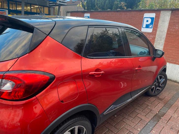 Voiture a vendre : captur EURO 6, Autos, Renault, Particulier, ABS, Essence, 5 portes, Automatique, Rouge, Noir, Tissu, Enlèvement