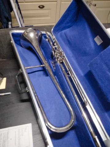 Prachtige trombone Chrome, Enlèvement, Comme neuf, Avec valise