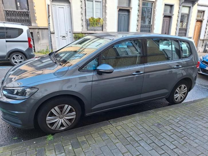 VW TOURAN te koop, Auto's, Volkswagen, Particulier, Touran, Achteruitrijcamera, Adaptive Cruise Control, Airbags, Airconditioning