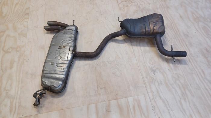 Echappement silencieux arrière d'un Volkswagen Golf, Autos : Pièces & Accessoires, Systèmes d'échappement, Volkswagen, Utilisé