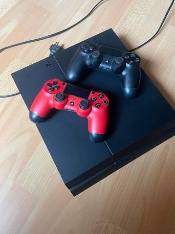 Playstation 4 met 2 controllers beschikbaar voor biedingen