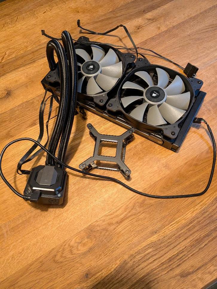 Corsair Hydro Series H110i, Informatique & Logiciels, Refroidisseurs d'ordinateur, Utilisé, Refroidisseur ordinateur à eau, Enlèvement