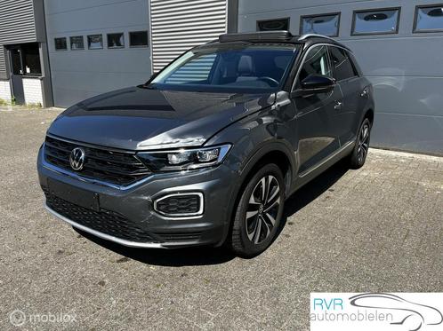 Volkswagen T-Roc 1.5 TSI Style/PANODAK/VIRUALCOCKPIT/SCHADE, Auto's, Volkswagen, Te koop, T-Roc, ABS, Achteruitrijcamera, Adaptive Cruise Control