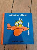 Dick Bruna - Nijntje vliegt, Livres, Livres pour enfants | Jeunesse | Moins de 10 ans, Comme neuf, Enlèvement ou Envoi, Dick Bruna