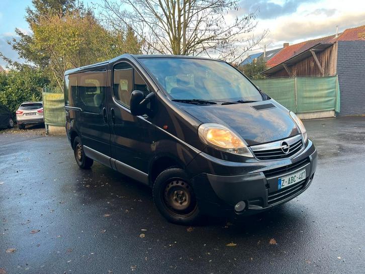 Opel vivaro 9 plaatsen, Auto's, Bestelwagens en Lichte vracht, Bedrijf, Centrale vergrendeling, Elektrische ramen, Mistlampen
