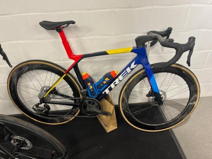 Trek Madone SLR  Medium 52-54, Fietsen en Brommers, Fietsen | Racefietsen, Zo goed als nieuw, Carbon, Ophalen