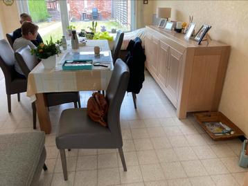 Complete eetkamer, Enlèvement