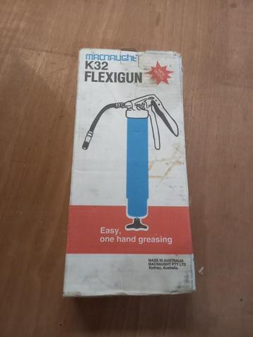 !Nieuw! VETSPUIT MC NAUGHT K32 FLEXIGUN 400G  beschikbaar voor biedingen