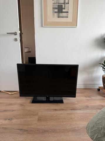 platte LED-TV merk “ok.”, perfect werkend, goede staat beschikbaar voor biedingen
