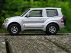 Mitsubishi Pajero MkIII SWB - 1/43, Hobby & Loisirs créatifs, Voitures miniatures | 1:43, Comme neuf, Autres marques, Voiture