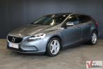 Volvo V40 2.0 D3 Kinetic | € 7.950,- NETTO! | Airco | Camera, Auto's, Te koop, Zilver of Grijs, Emergency brake assist, Berline